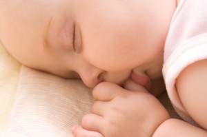 стремете се към регламентирането на строг режим на бебето