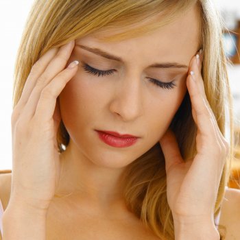 приемането на много лекарства може да предизвика главоболие