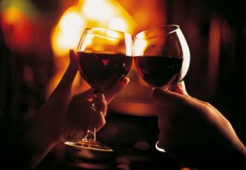 червеното вино е полезно за зрението